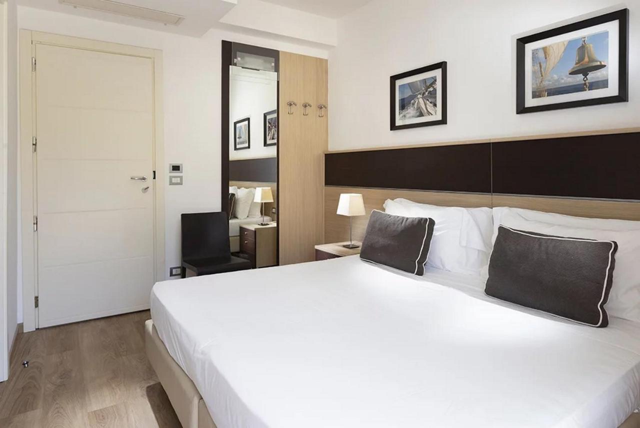 Hotel Kursaal - Fronte Mare Con Piscina