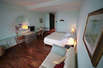 Hotel Hotel Kursaal - Fronte Mare Con Piscina Riccione